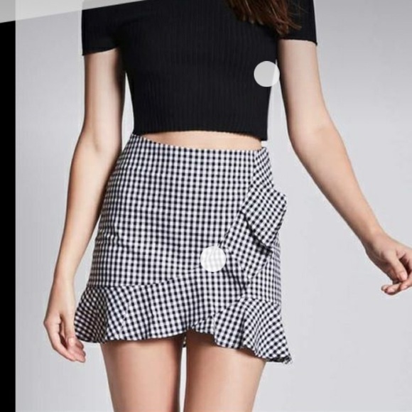 Forever 21 Y2K Gingham Plaid Ruffle Mini Skort - Picture 1 of 9